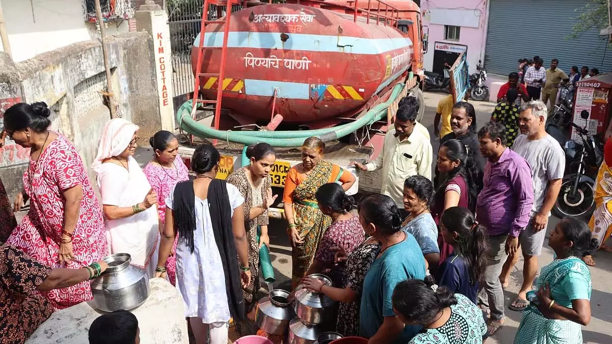 Mumbai: टैंकर हड़ताल जारी रहने पर बीएमसी ने आपदा अधिनियम लागू किया Mumbai: टैंकर हड़ताल जारी रहने पर बीएमसी ने आपदा अधिनियम लागू किया