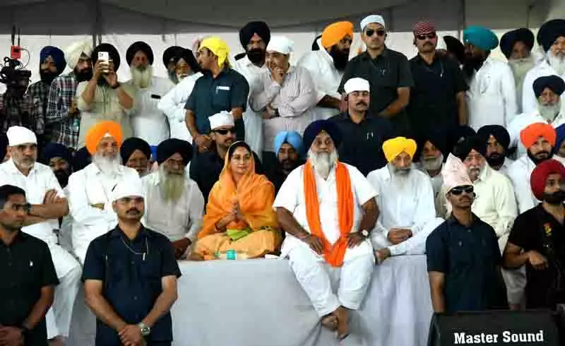 Sukhbir Badal ने लोगों से शिअद को सत्ता में वापस लाने की अपील की Sukhbir Badal ने लोगों से शिअद को सत्ता में वापस लाने की अपील की