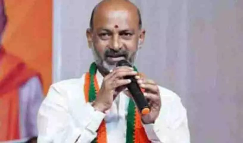 Bandi Sanjay ने रेवंत रेड्डी को उत्तम किस्म के चावल के लिए केंद्रीय सहायता अस्वीकार करने की चुनौती दी Bandi Sanjay ने रेवंत रेड्डी को उत्तम किस्म के चावल के लिए केंद्रीय सहायता अस्वीकार करने की चुनौती दी