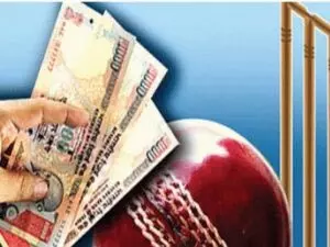 कोवई में आईपीएल सट्टेबाजी घोटाला: 1.09 करोड़ रुपये जब्त, 7 गिरफ्तार कोवई में आईपीएल सट्टेबाजी घोटाला: 1.09 करोड़ रुपये जब्त, 7 गिरफ्तार