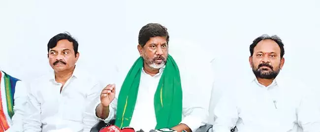 कल्याण के मामले में तेलंगाना देश के लिए एक आदर्श है : Bhatti Vikramarka कल्याण के मामले में तेलंगाना देश के लिए एक आदर्श है : Bhatti Vikramarka
