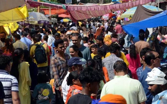 Jammu में बैसाखी का त्यौहार बड़े उत्साह और उल्लास के साथ मनाया गया Jammu में बैसाखी का त्यौहार बड़े उत्साह और उल्लास के साथ मनाया गया
