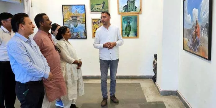 Jammu: ‘आदिवासी संस्कृति’ पर तीन दिवसीय चित्रकला प्रदर्शनी का समापन Jammu: ‘आदिवासी संस्कृति’ पर तीन दिवसीय चित्रकला प्रदर्शनी का समापन