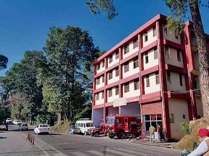 Kangra में अग्निशमन विभाग शुष्क मौसम के बीच चुनौतीपूर्ण गर्मियों के लिए तैयार Kangra में अग्निशमन विभाग शुष्क मौसम के बीच चुनौतीपूर्ण गर्मियों के लिए तैयार