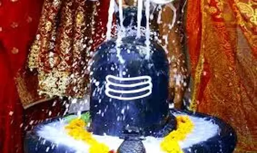 Shiv Chalisa Path: इस विधि से करें शिव चालीसा का पाठ, पूरी होंगी सभी मनोकामनाएं Shiv Chalisa Path: इस विधि से करें शिव चालीसा का पाठ, पूरी होंगी सभी मनोकामनाएं