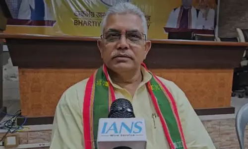 वक्फ संपत्ति से टीएमसी की कमाई, इसलिए हो रहा कानून का विरोध: दिलीप घोष वक्फ संपत्ति से टीएमसी की कमाई, इसलिए हो रहा कानून का विरोध: दिलीप घोष