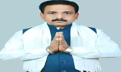 पूर्व सरपंच ने बाइक का नियंत्रण खोया, मौत