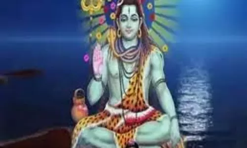 धर्म: हर रोज करे शिव चालीसा का पाठ ,जागेगी सोई किस्मत धर्म: हर रोज करे शिव चालीसा का पाठ ,जागेगी सोई किस्मत