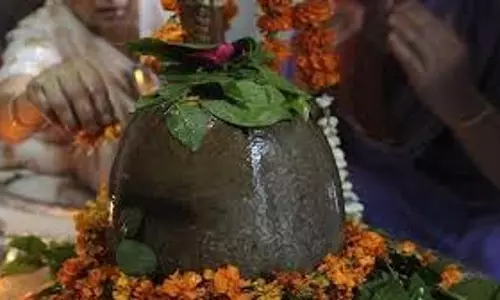 Somwar Puja: सोमवार को क्यों की जाती है भोलेनाथ की पूजा