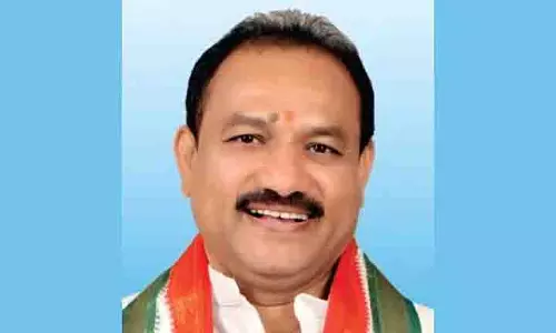 मोदी से कहें कि गरीबों को बढ़िया चावल मुहैया कराएं: TPCC प्रमुख महेश ने मंत्री बांदी से कहा