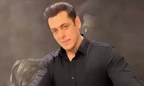 Salman Khan: सलमान की कार को बम से उड़ाने की धमकी