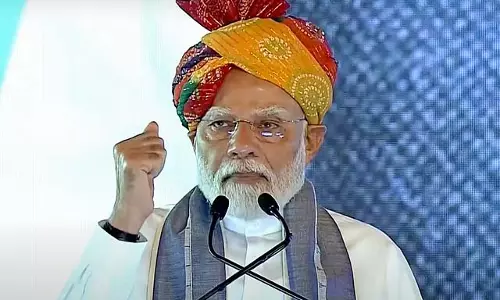 वक्फ अधिनियम माफिया लूट को रोकेगा: Modi