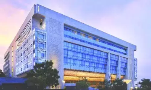 Telangana: बंजारा हिल्स के पार्क हयात होटल में धुंआ निकलने से दहशत फैली