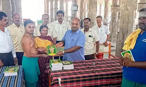 Tiruchendur मंदिर की सामान्य जानकारी विवरणिका का प्रकाशन