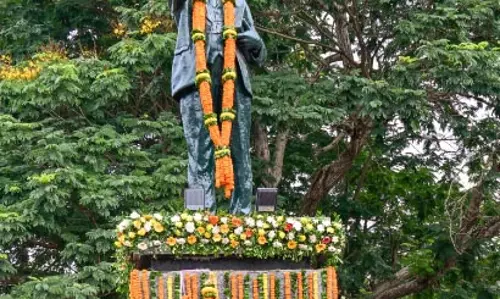 अंबेडकर जयंती पर ओडिशा के राज्यपाल, मुख्यमंत्री और विपक्ष के नेता ने दी श्रद्धांजलि