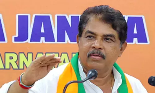 Karnataka: जाति जनगणना रिपोर्ट वापस ली जाए, घर-घर जाकर सर्वेक्षण किया जाए Karnataka: जाति जनगणना रिपोर्ट वापस ली जाए, घर-घर जाकर सर्वेक्षण किया जाए