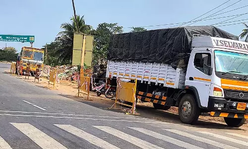 गैस पाइपलाइन का काम: वाहन चालकों के लिए परेशानी गैस पाइपलाइन का काम: वाहन चालकों के लिए परेशानी