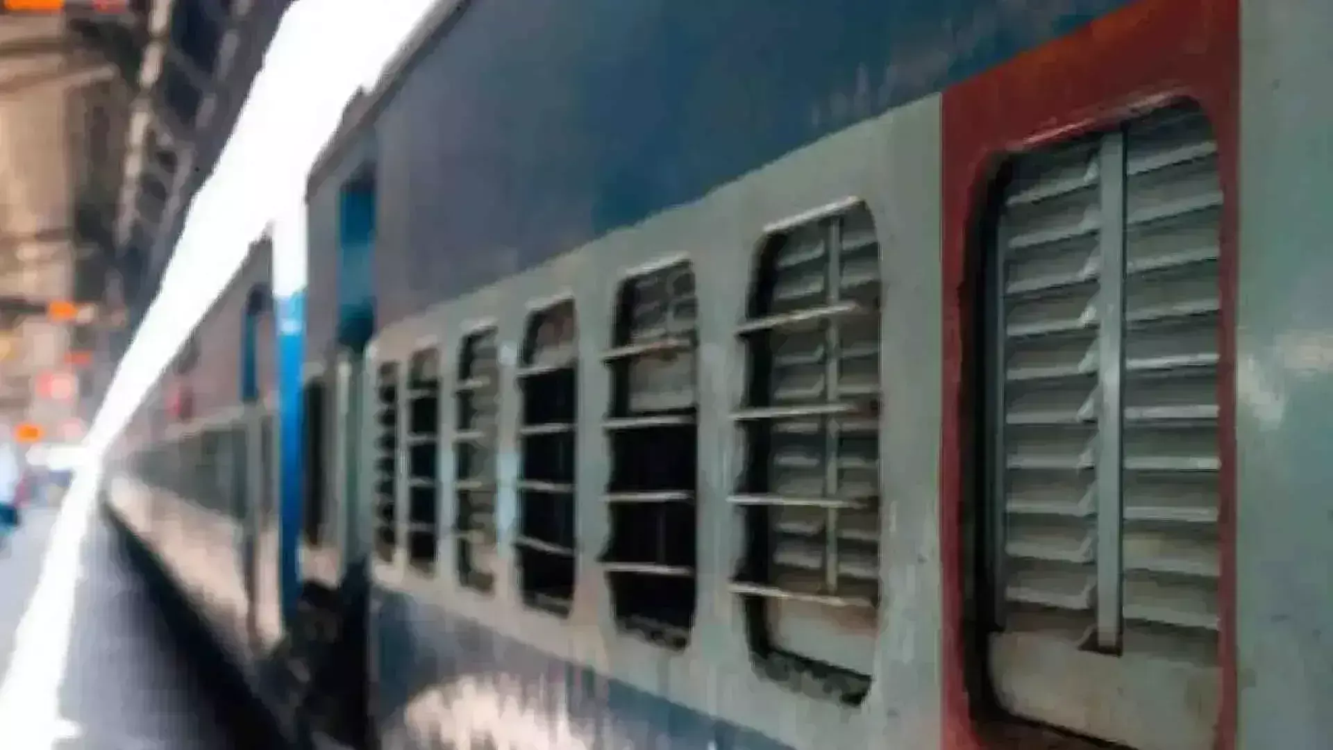 Kanpur रेलवे अपग्रेड: स्टील गर्डर की जगह लगेगा पीएससी स्लैब Kanpur रेलवे अपग्रेड: स्टील गर्डर की जगह लगेगा पीएससी स्लैब