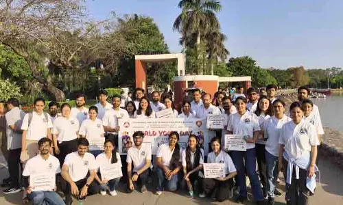 मौखिक स्वास्थ्य जागरूकता वॉकथॉन और नुक्कड़ नाटक के माध्यम से World Voice Day मनाया मौखिक स्वास्थ्य जागरूकता वॉकथॉन और नुक्कड़ नाटक के माध्यम से World Voice Day मनाया