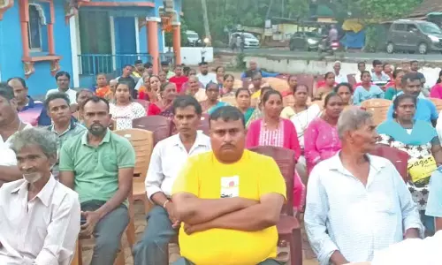 Bhoma गांव वालों ने राष्ट्रीय राजमार्ग विस्तार का विरोध किया