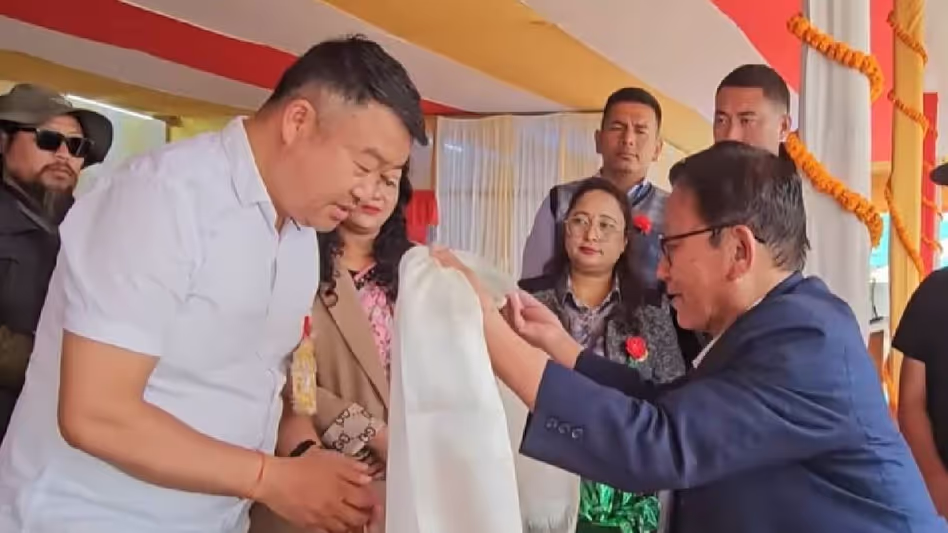 Sikkim की तीरंदाजी की उत्कृष्टता का प्रदर्शन, पाकयोंग में सीएम गोल्ड कप का चौथा दिन संपन्न Sikkim की तीरंदाजी की उत्कृष्टता का प्रदर्शन, पाकयोंग में सीएम गोल्ड कप का चौथा दिन संपन्न
