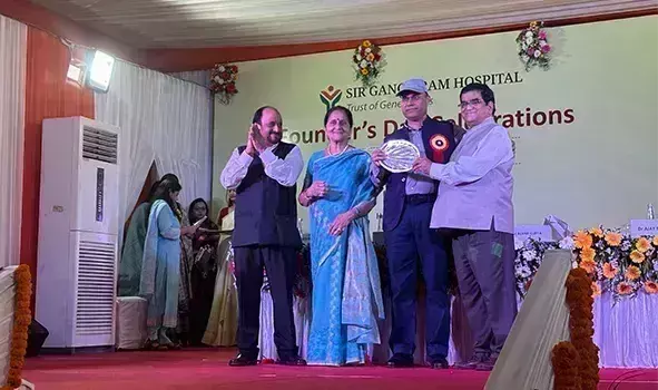 Arunachal: डॉ. सिंह को सर गंगा राम अस्पताल द्वारा सम्मानित किया गया Arunachal: डॉ. सिंह को सर गंगा राम अस्पताल द्वारा सम्मानित किया गया