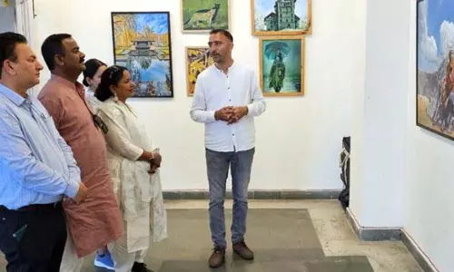 Jammu: ‘आदिवासी संस्कृति’ पर तीन दिवसीय चित्रकला प्रदर्शनी का समापन Jammu: ‘आदिवासी संस्कृति’ पर तीन दिवसीय चित्रकला प्रदर्शनी का समापन