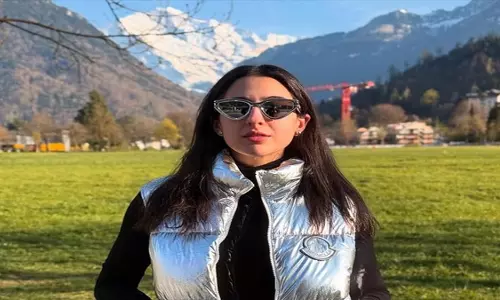 सारा अली खान ने स्विट्जरलैंड की छुट्टियों की तस्वीरें पोस्ट कीं सारा अली खान ने स्विट्जरलैंड की छुट्टियों की तस्वीरें पोस्ट कीं