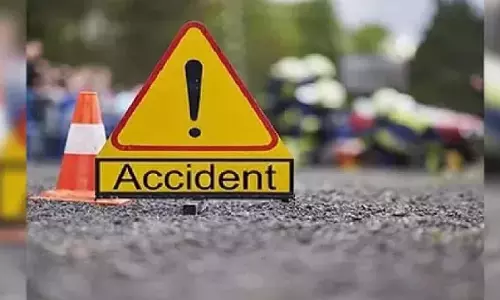 विरुधुनगर दुर्घटना में महिला की मौत, 8 अन्य घायल विरुधुनगर दुर्घटना में महिला की मौत, 8 अन्य घायल