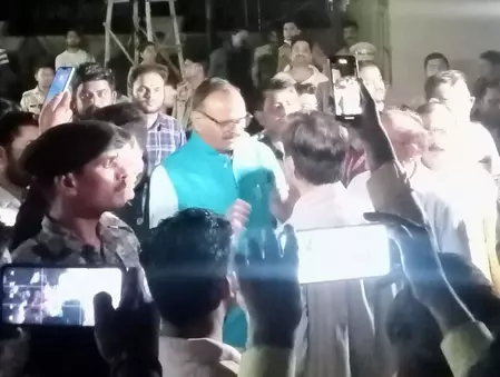 200 मरीजों को बचाया गया, अस्पताल में अग्निकांड पर अपडेट 200 मरीजों को बचाया गया, अस्पताल में अग्निकांड पर अपडेट