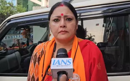 बंगाल पुलिस की मौजूदगी में घरों में लगाई गई आग, राज्य में नहीं होने देंगे तुष्टिकरण : अग्निमित्रा पॉल बंगाल पुलिस की मौजूदगी में घरों में लगाई गई आग, राज्य में नहीं होने देंगे तुष्टिकरण : अग्निमित्रा पॉल