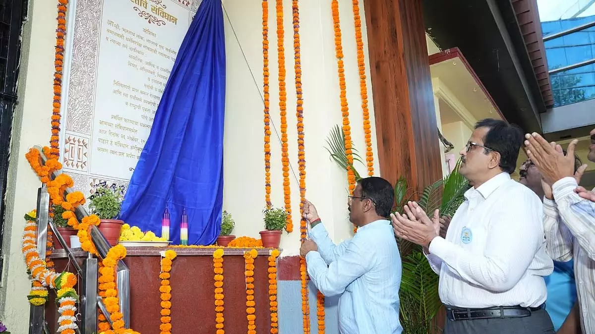पनवेल में AC, अध्ययन सुविधाओं के साथ आधुनिक अंबेडकर भवन की आधारशिला रखी गई पनवेल में AC, अध्ययन सुविधाओं के साथ आधुनिक अंबेडकर भवन की आधारशिला रखी गई