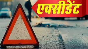 Balrampur: डुमरखी ढाबा पुल के पास ट्रक-पिकअप की भिड़ंत, ट्रक चालक को गंभीर चोटें आई Balrampur: डुमरखी ढाबा पुल के पास ट्रक-पिकअप की भिड़ंत, ट्रक चालक को गंभीर चोटें आई