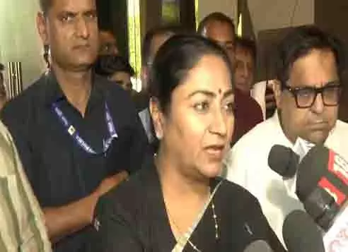 दिल्ली के स्कूलों को चेतावनी दी गई - किसी भी तरह का उत्पीड़न या फीस वृद्धि नहीं की जाएगी: CM रेखा गुप्ता दिल्ली के स्कूलों को चेतावनी दी गई - किसी भी तरह का उत्पीड़न या फीस वृद्धि नहीं की जाएगी: CM रेखा गुप्ता