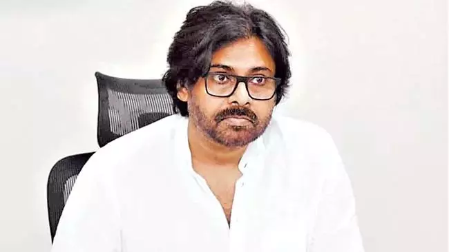 कल्याण ने डॉ. बीआर अंबेडकर की प्रशंसा करते हुए उन्हें एक महान व्यक्ति बताया कल्याण ने डॉ. बीआर अंबेडकर की प्रशंसा करते हुए उन्हें एक महान व्यक्ति बताया