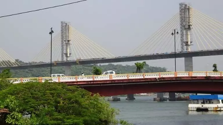 GOA: विस्तार जोड़ की मरम्मत के बाद नया पट्टो पुल यातायात के लिए पुनः खुला GOA: विस्तार जोड़ की मरम्मत के बाद नया पट्टो पुल यातायात के लिए पुनः खुला