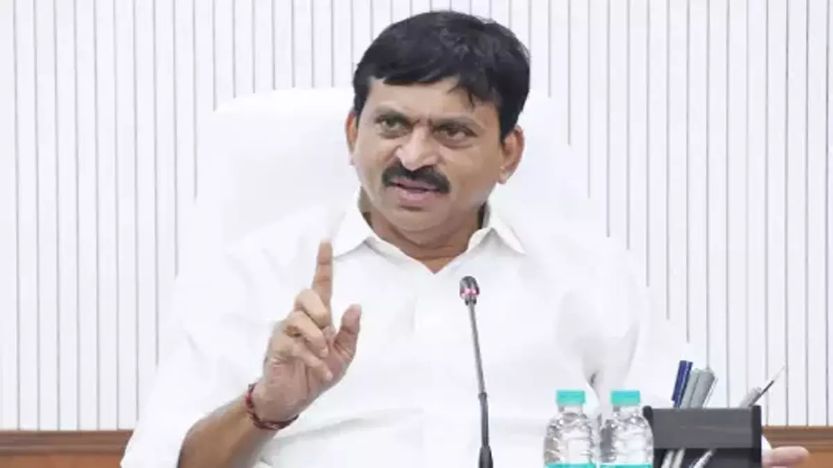 पोंगुलेटी ने कांग्रेस सरकार को अस्थिर करने की साजिश का आरोप लगाया पोंगुलेटी ने कांग्रेस सरकार को अस्थिर करने की साजिश का आरोप लगाया