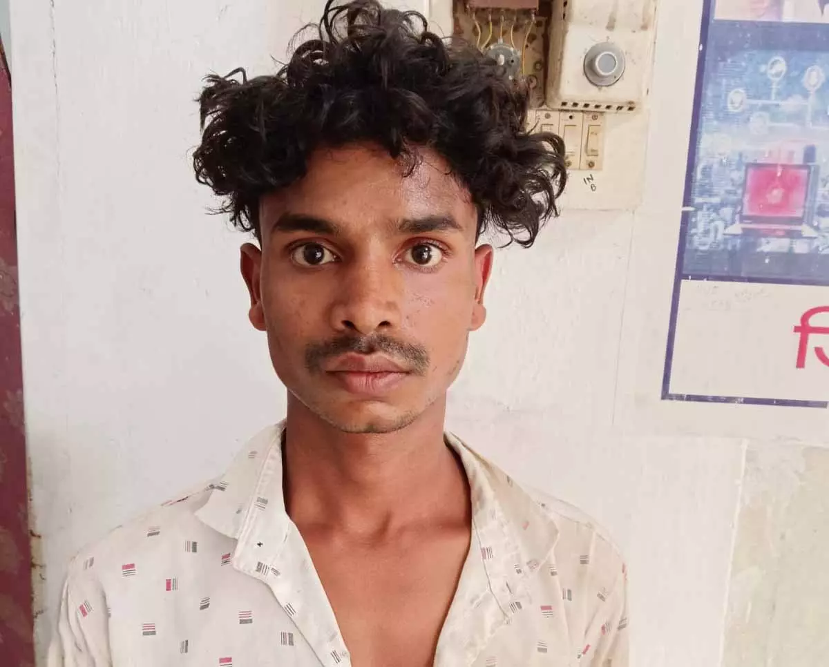 नौकर ने की दुकानदार की हत्या, लूट के इरादे से दिया वारदात को अंजाम नौकर ने की दुकानदार की हत्या, लूट के इरादे से दिया वारदात को अंजाम