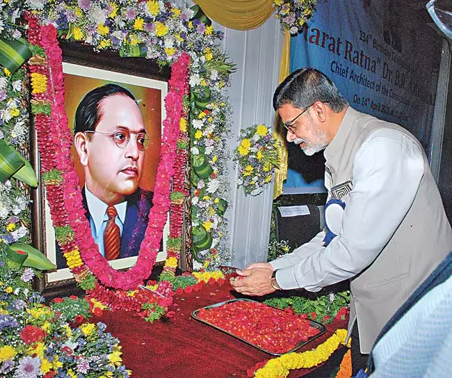 संवैधानिक सुरक्षा प्रत्येक नागरिक की जिम्मेदारी है : मुख्य न्यायाधीश संवैधानिक सुरक्षा प्रत्येक नागरिक की जिम्मेदारी है : मुख्य न्यायाधीश