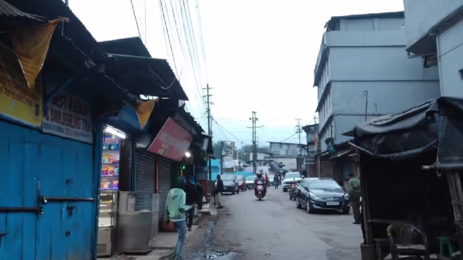 Meghalaya : हरिजन कॉलोनी के परिवारों के रुके हुए पुनर्वास में महत्वपूर्ण बैठक के बाद प्रगति हो सकती Meghalaya : हरिजन कॉलोनी के परिवारों के रुके हुए पुनर्वास में महत्वपूर्ण बैठक के बाद प्रगति हो सकती