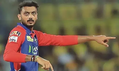 MI मैच में स्लो ओवर रेट के चलते अक्षर पटेल पर फाइन