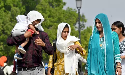 Delhi-NCR में लू का कहर, 16-18 अप्रैल तक भीषण गर्मी का अनुमान Delhi-NCR में लू का कहर, 16-18 अप्रैल तक भीषण गर्मी का अनुमान