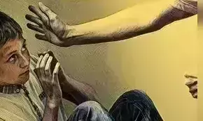 Amroha: छात्र से बर्बरता, स्कूल प्रबंधक और शिक्षक पर पिटाई का आरोप Amroha: छात्र से बर्बरता, स्कूल प्रबंधक और शिक्षक पर पिटाई का आरोप