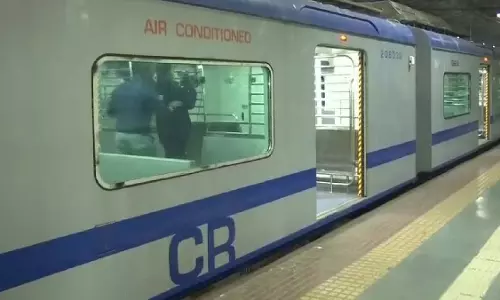 सेंट्रल रेलवे 16 अप्रैल से मेन लाइन पर 14 नॉन-AC ट्रेनों की जगह AC लोकल चलाएगा