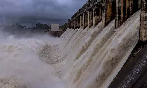 Maharashtra : बांधों में पानी का स्तर गर्मियों के चरम से पहले 41% तक गिरा Maharashtra : बांधों में पानी का स्तर गर्मियों के चरम से पहले 41% तक गिरा