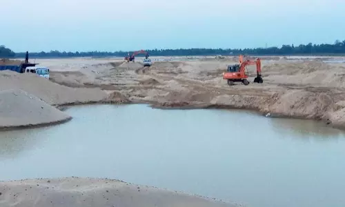 बंगाल माफिया द्वारा रेत तस्करी बेरोकटोक जारी