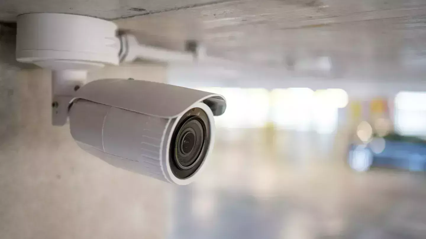 Lucknow: सुरक्षा कैमरे से खुला राज, चार महीने से परिचित युवक चोरी कर रहा था Lucknow: सुरक्षा कैमरे से खुला राज, चार महीने से परिचित युवक चोरी कर रहा था