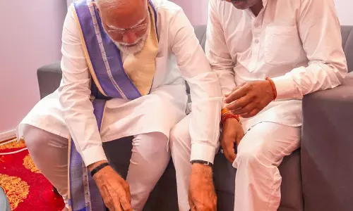 Haryana :  कैथल के एक व्यक्ति ने 14 साल पुराना वादा निभाया, पीएम मोदी से मिलने के बाद पहने जूते