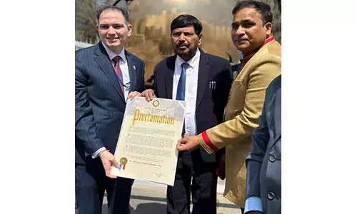 New York City ने भारतीय लोकतंत्र के जनक को आधिकारिक दिवस के रूप में सम्मानित किया