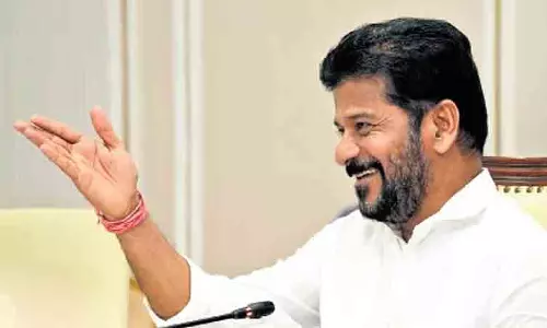 CM Revanth ने समर्पित प्रजावाणी डैशबोर्ड वाले पोर्टल पर जोर दिया CM Revanth ने समर्पित प्रजावाणी डैशबोर्ड वाले पोर्टल पर जोर दिया